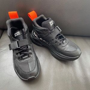 EXCELLENT BRANDBLACK LA HI TOP LIGHT WEIGHT SNEAKERS LEATHER VIBRAM SOLE SIZE 7